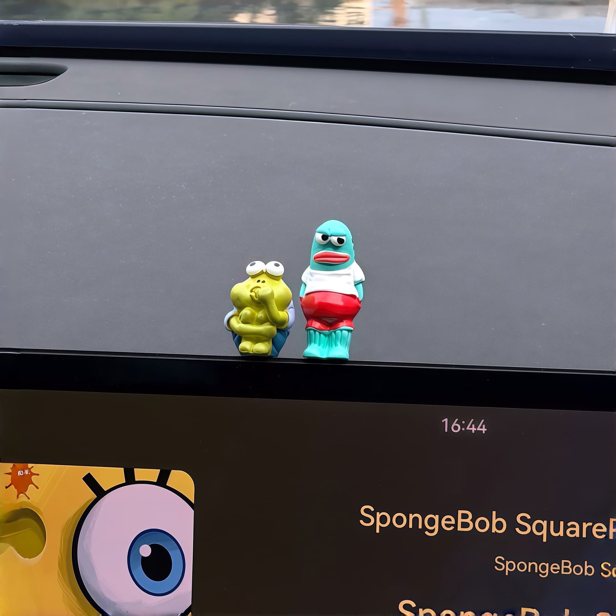SpongeBob Figurine Ornament Cu - огляд і ціна Car Accessories Girl